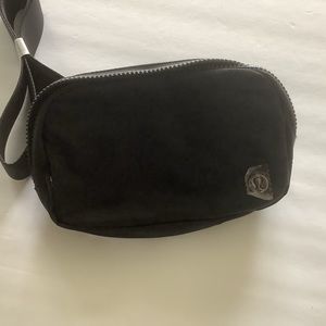 NWT Lululemon Everywhere Black Belt Bag